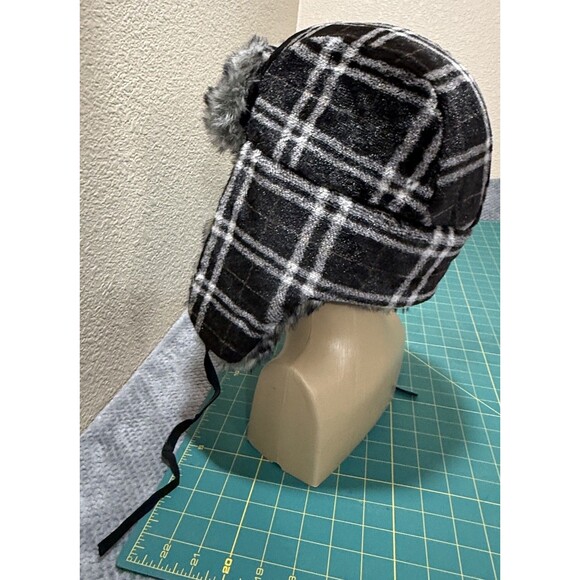 Trapper hat faux fur plaid one size - Picture 1 of 15